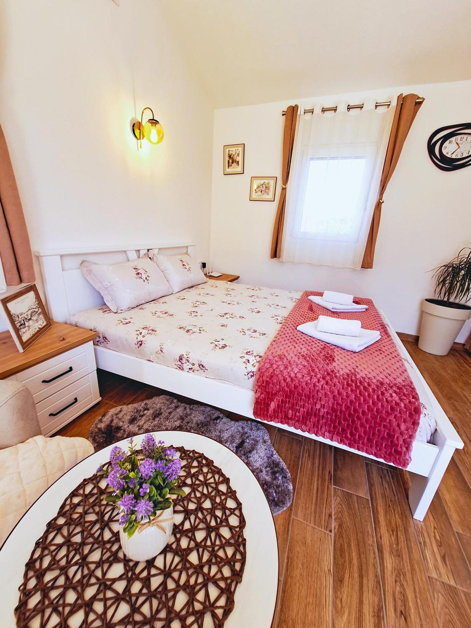 Sunny Side Apartments Rijeka Crnojevića Dış mekan fotoğraf
