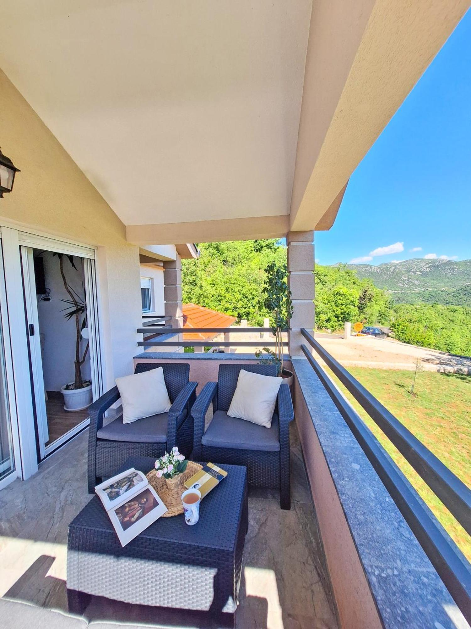 Sunny Side Apartments Rijeka Crnojevića Dış mekan fotoğraf